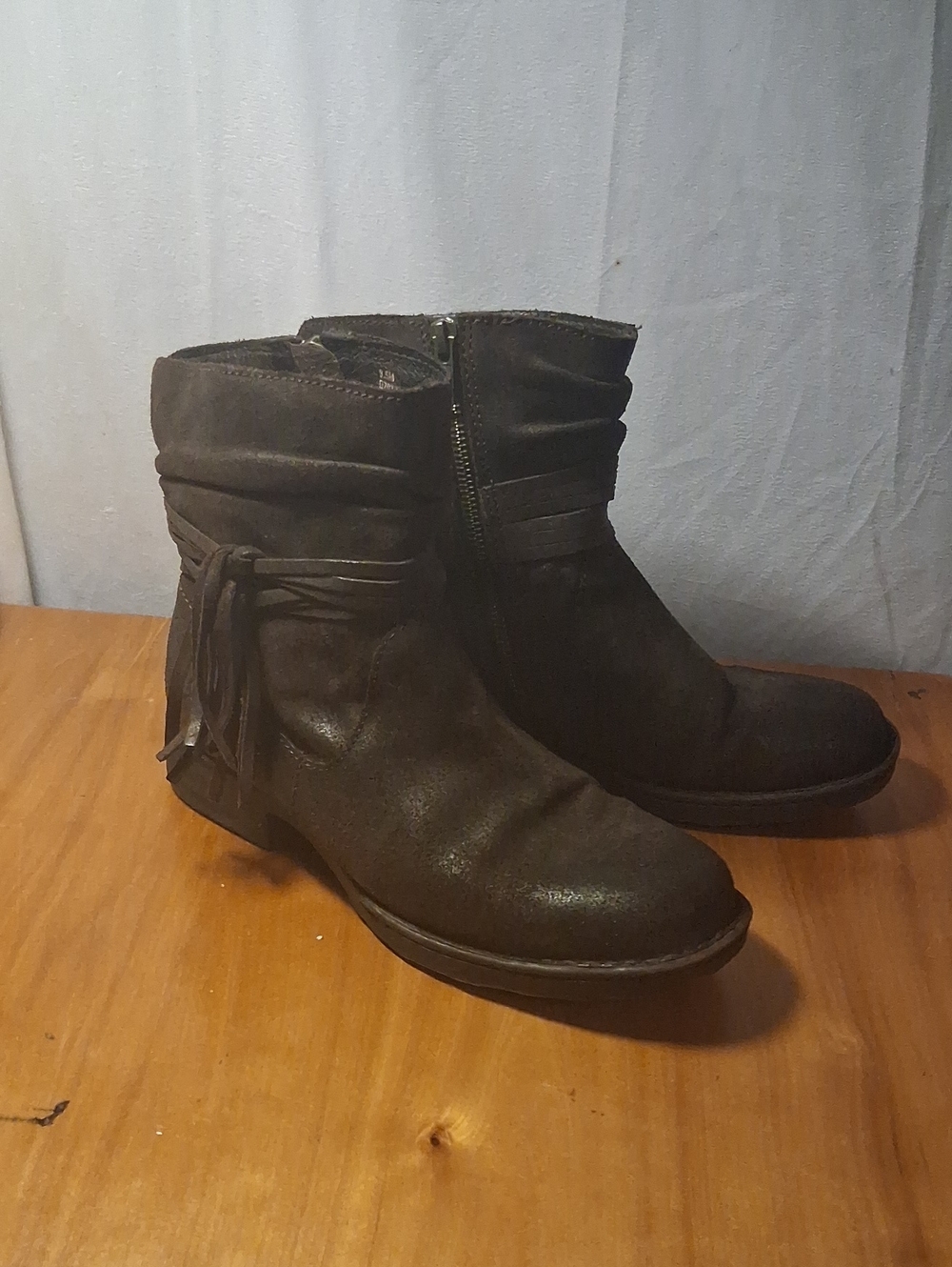 Born Women's Ankle Boots in Dark Brown - Casual Zip & Fringe Size 8.5